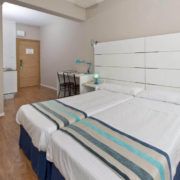 APARTAMENTOS ESTUDIOS ARANZAZU